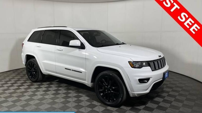 JEEP GRAND CHEROKEE 2018 1C4RJFAGXJC122254 image